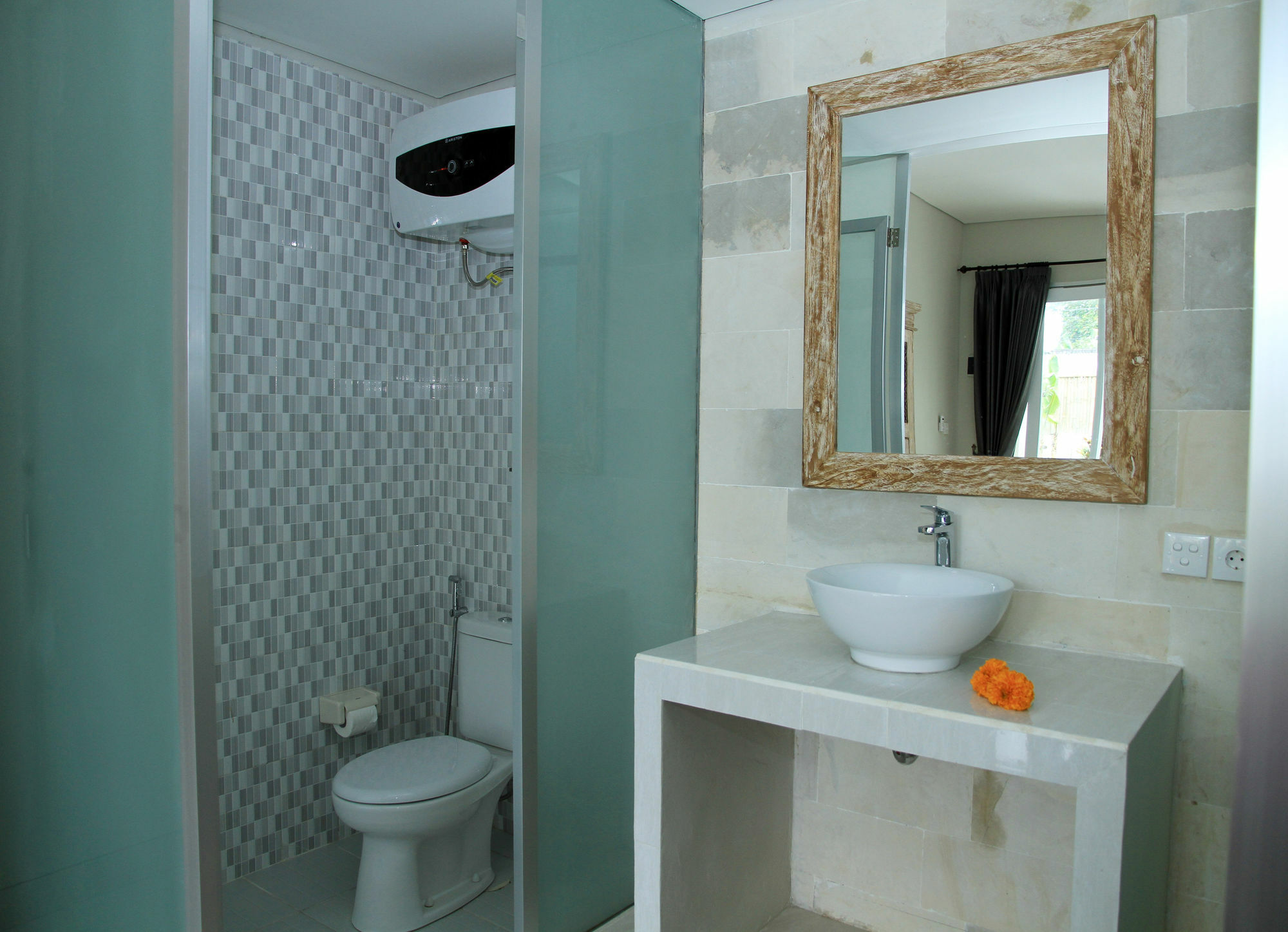 Asung Guesthouse Canggu  Ngoại thất bức ảnh